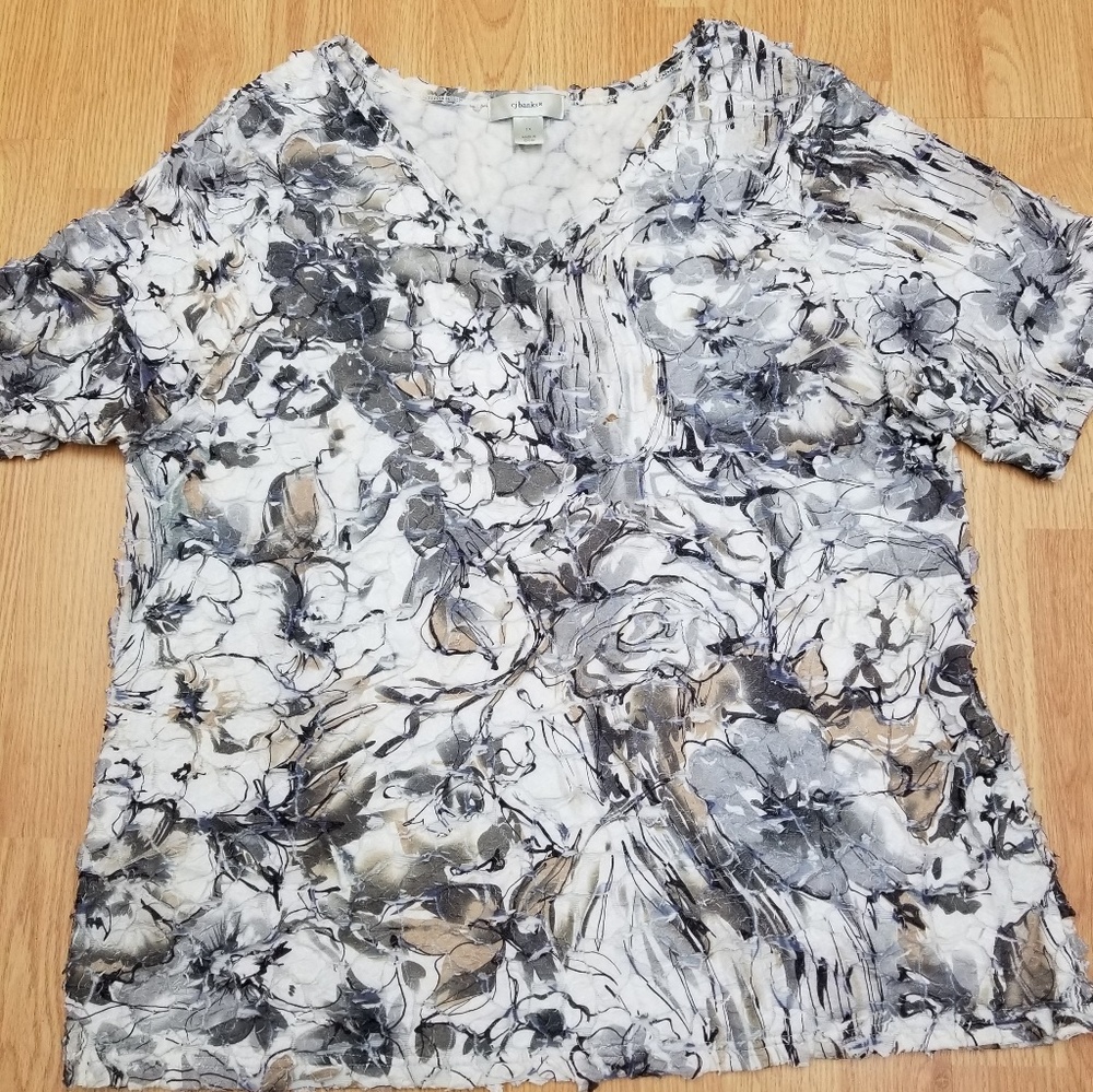 CJ. Banks 1xl Pull over Shirt